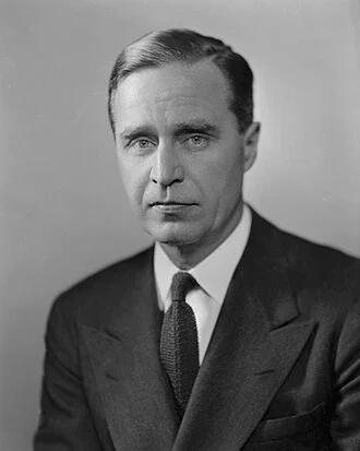 Prescott Bush height profile photo