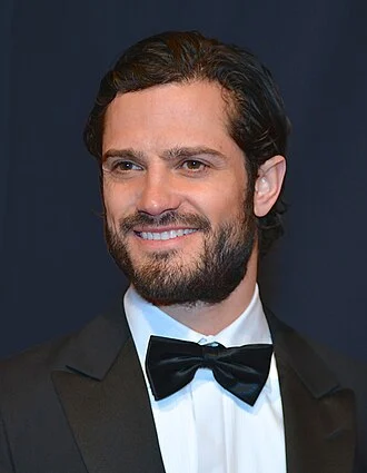 Prince Carl Philip, Duke of Värmland height profile photo
