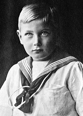 Prince John of the United Kingdom height profile photo
