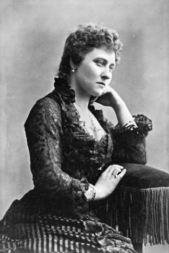 Princess Louise, Duchess of Argyll height profile photo