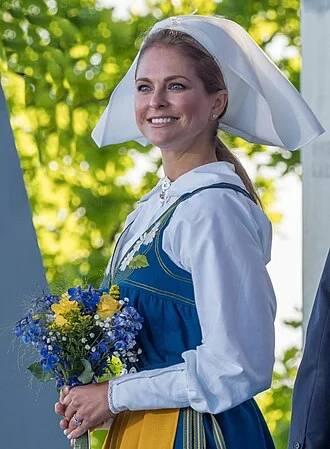 Princess Madeleine, Duchess of Hälsingland and Gästrikland height profile photo