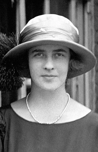 Princess Margarita of Greece and Denmark height profile photo