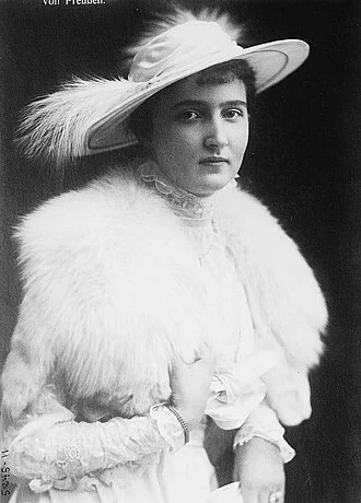 Princess Marie-Auguste of Anhalt height profile photo
