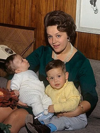 Princess Muna Al Hussein height profile photo