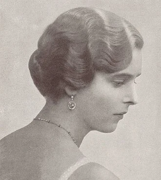 Princess Theodora of Greece and Denmark (1906–1969) height profile photo