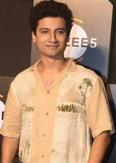 Priyanshu Painyuli height profile photo