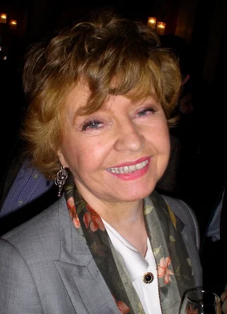 Prunella Scales height profile photo
