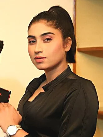 Qandeel Baloch height profile photo