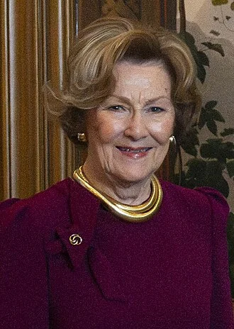 Queen Sonja of Norway height profile photo