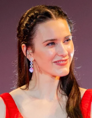 Rachel Brosnahan height profile photo