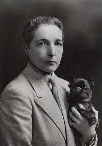 Radclyffe Hall height profile photo