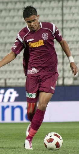 Rafael Bastos height profile photo