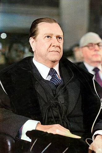 Rafael Caldera height profile photo