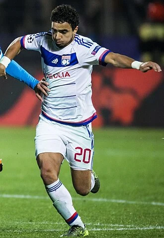 Rafael (footballer, born 1990) height profile photo