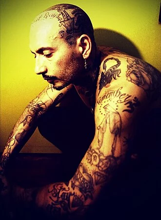 Rafael Reyes (artist) height profile photo