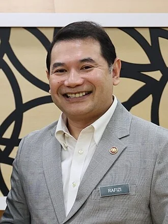 Rafizi Ramli height profile photo