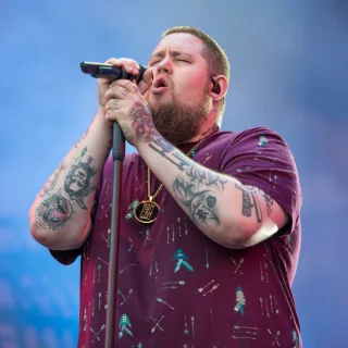 Rag'n'Bone Man height profile photo