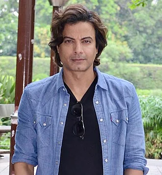 Rahul Bhat height profile photo