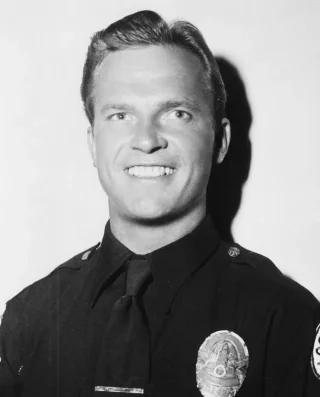 Ralph Meeker height profile photo