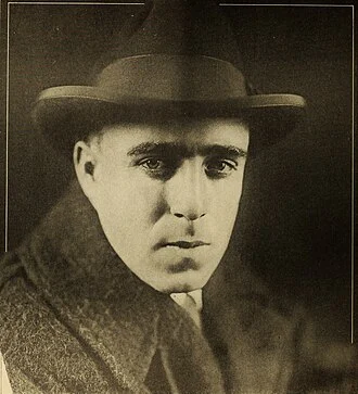 Raoul Walsh height profile photo