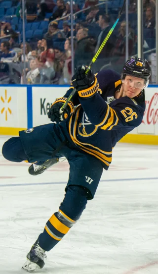 Rasmus Dahlin height profile photo