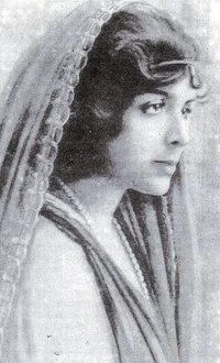 Rattanbai Jinnah height profile photo