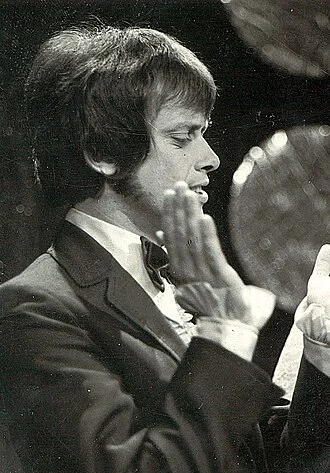 Ray Columbus height profile photo