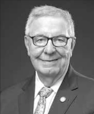 Ray Holmberg height profile photo