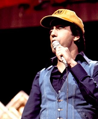 Ray Stevens height profile photo