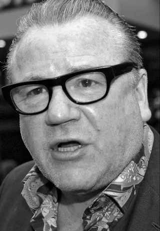 Ray Winstone height profile photo