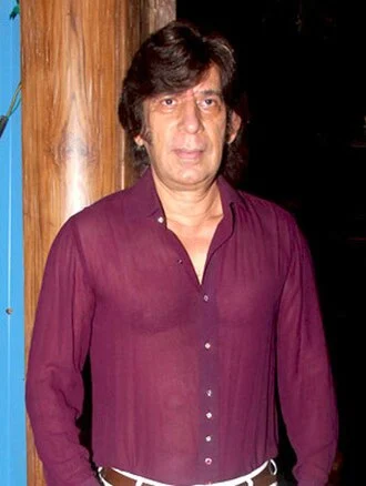 Razak Khan height profile photo