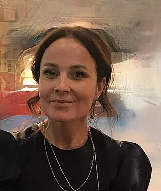 Rebecca Rigg height profile photo