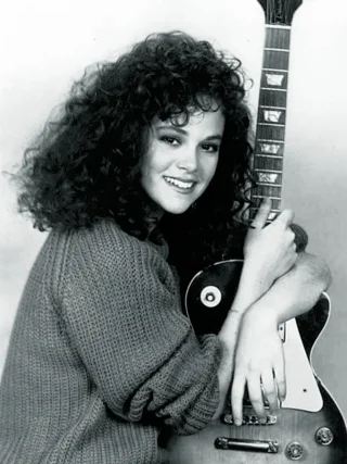 Rebecca Schaeffer height profile photo