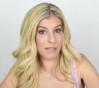 Rebecca Zamolo height profile photo