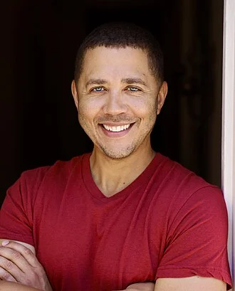 Reggie Brown (impersonator) height profile photo