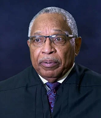 Reggie Walton height profile photo