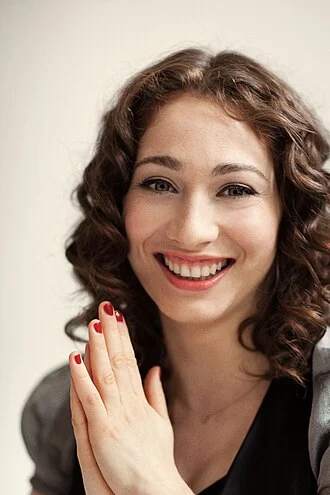 Regina Spektor height profile photo