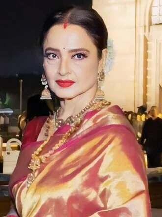 Rekha height profile photo