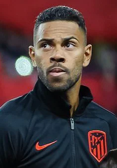 Renan Lodi height profile photo