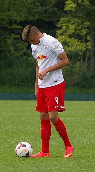 Renat Dadaşov height profile photo