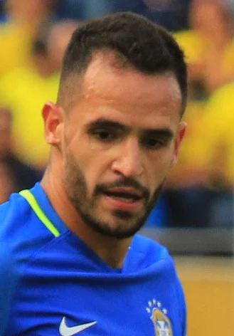 Renato Augusto height profile photo