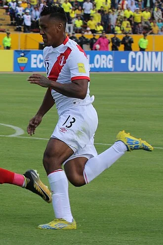 Renato Tapia height profile photo