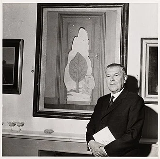 René Magritte height profile photo
