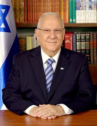 Reuven Rivlin height profile photo