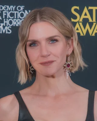 Rhea Seehorn height profile photo