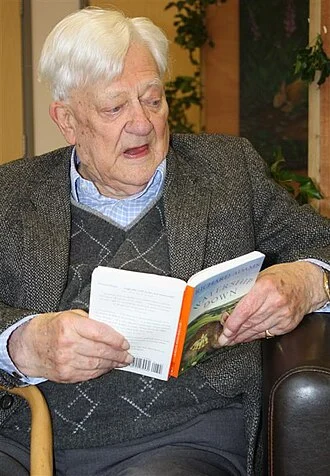 Richard Adams height profile photo
