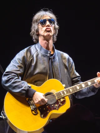 Richard Ashcroft height profile photo