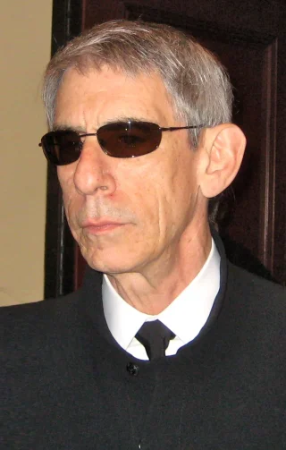 Richard Belzer height profile photo