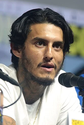 Richard Cabral height profile photo