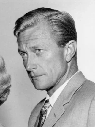 Richard Denning height profile photo